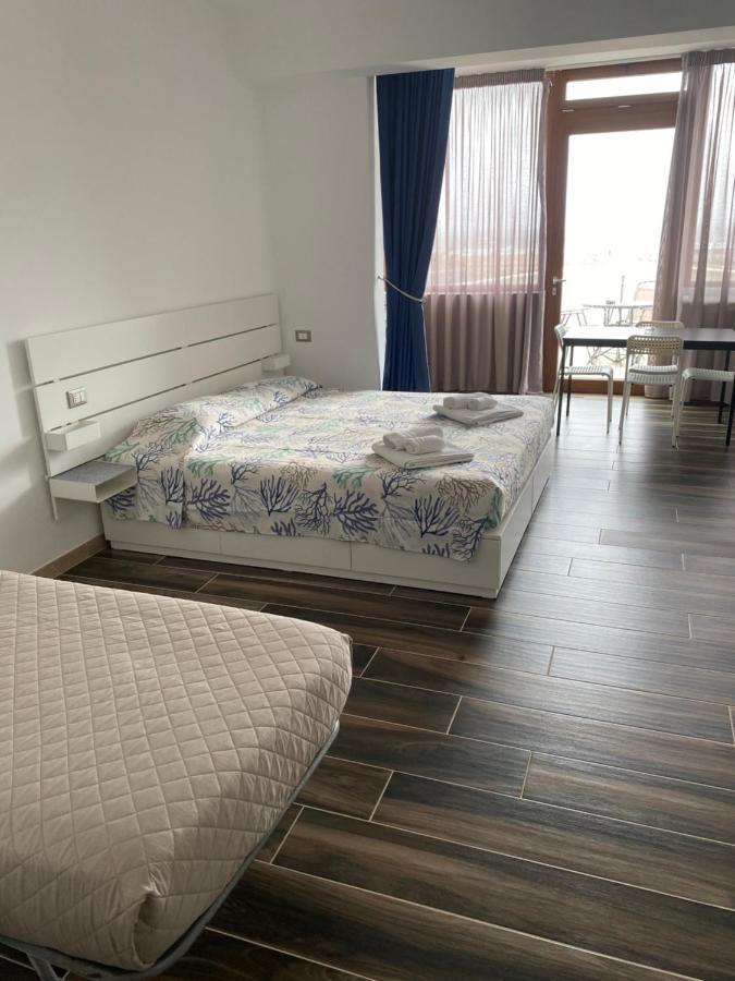 Manfredi Sea Room Vieste Kültér fotó